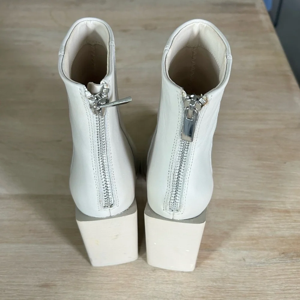 Steven Madden Tish Ankle Boot in Bone Leather